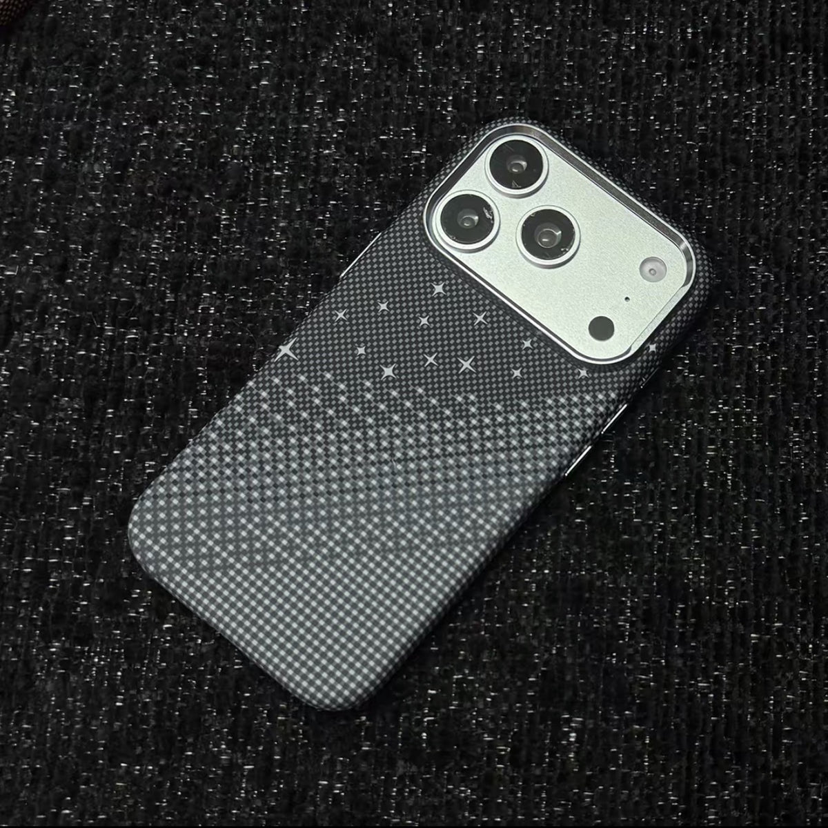 Premium Magnetic iPhone Case with Kevlar Protection